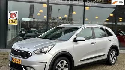 Grijs Gebruikt 2017 Kia Niro SUV | € 16.749 (Eerlijke prijs)