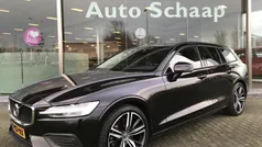 Gebruikt 2020 Volvo V60 Momentum Stationwagen | € 28.500 (Goede deal)