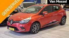 Rood Gebruikt 2017 Renault Clio IV Zen Hatchback | € 9.450 (Eerlijke prijs)
