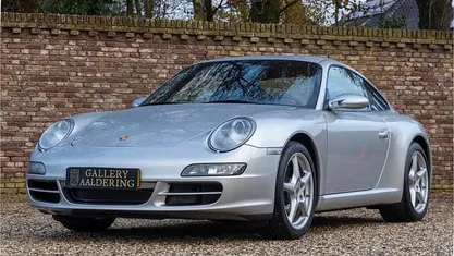 Zilver (metallic) Gebruikt 2007 Porsche 911 Carrera Coupé | € 49.500 (Eerlijke prijs)