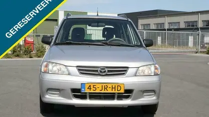 Occasion Mazda Demio Exclusive 75 PK (55 kW) 2002 Grijs Hatchback