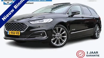 Zwart (metallic) Gebruikt 2020 Ford Mondeo Vignale Stationwagen | € 18.450 (Eerlijke prijs)