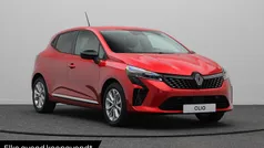Rood Nieuw 2025 Renault Clio V Evolution Hatchback | € 24.945 (Super prijs)