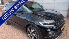 Zwart Gebruikt 2023 VW T-Cross R-line SUV | € 28.350 (Eerlijke prijs)