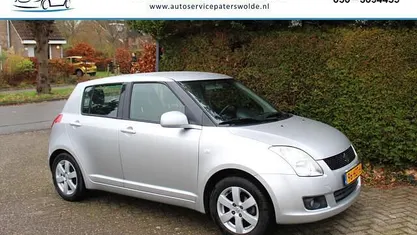 Grijs Gebruikt 2009 Suzuki Swift Hatchback | € 3.950 (Eerlijke prijs)