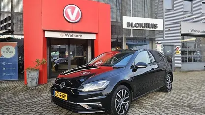 Zwart Occasion 2021 VW Golf VII R Hatchback | € 21.435 (Goede deal)