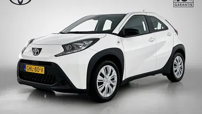 Gebruikt 2024 Toyota Aygo X Play SUV | € 17.745 (Goede deal)