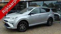 Grijs Gebruikt 2017 Toyota RAV4 Hybrid Style SUV | € 23.450 (Goede deal)
