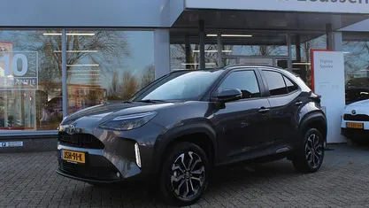 Grijs Occasion 2025 Toyota Yaris Cross Edition SUV | € 28.900 (Goede deal)