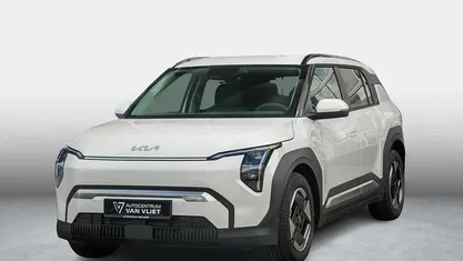 Wit Nieuw 2025 Kia EV3 Plus SUV | € 36.490 (Goede deal)