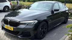 Zwart Gebruikt 2023 BMW 530e M Sport Sedan | € 46.950 (Eerlijke prijs)