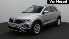 Grijs Gebruikt 2024 VW T-Roc Edition SUV | € 28.900 (Eerlijke prijs)