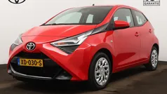 Rood Gebruikt 2018 Toyota Aygo X-play Hatchback | € 10.245 (Eerlijke prijs)