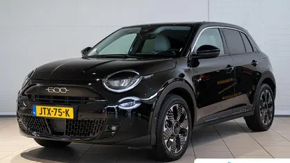 Occasion 2026 Fiat 600 La Prima SUV | € 26.690 (Super prijs)