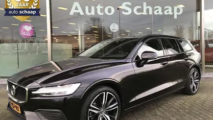 Gebruikt 2020 Volvo V60 Momentum Stationwagen | € 26.900 (Goede deal)