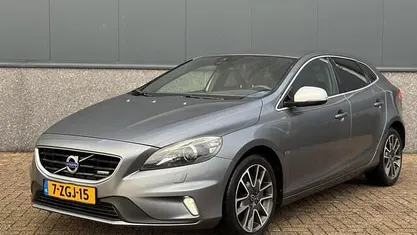 Occasion 2014 Volvo V40 Business Edition Hatchback | € 3.650 (Eerlijke prijs)