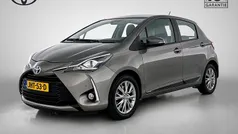 Grijs Gebruikt 2018 Toyota Yaris Hybrid Design Hatchback | € 15.250 (Eerlijke prijs)