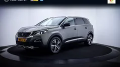 Grijs Gebruikt 2020 Peugeot 5008 GT-line MPV | € 20.925 (Eerlijke prijs)