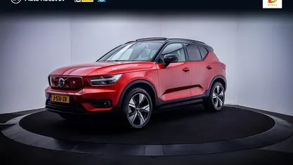Gebruikt 2020 Volvo XC40 R-Design SUV | € 25.925 (Eerlijke prijs)