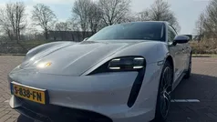 Grijs Gebruikt 2023 Porsche Taycan Sedan | € 66.999 (Goede deal)