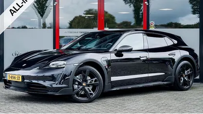 Occasion Porsche Taycan Cross Turismo 319 kW (435 PK) 2023 Zwart Sedan