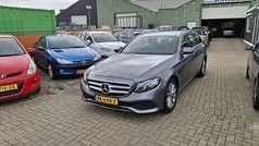 Grijs Gebruikt 2017 Mercedes E220 Business Stationwagen | € 19.950 (Eerlijke prijs)