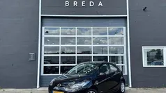 Zwart Gebruikt 2010 Mazda 2 Hatchback | € 3.745 (Eerlijke prijs)