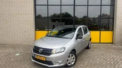 Gebruikt 2013 Dacia Sandero Ambiance Hatchback | € 4.635 (Eerlijke prijs)