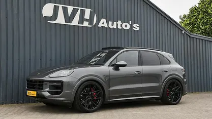 Grijs Gebruikt 2024 Porsche Cayenne SUV | € 124.750 (Eerlijke prijs)