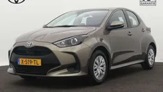 Groen metallic Gebruikt 2024 Toyota Yaris Active Hatchback | € 21.700 (Eerlijke prijs)