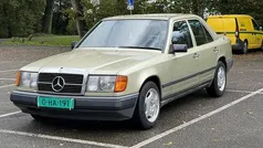Gebruikt 1984 Mercedes E230 Sedan | € 4.950