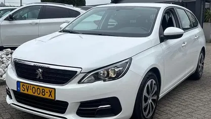 Occasion 2018 Peugeot 308 SW Stationwagen | € 9.950 (Super prijs)
