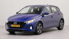 Blauw metallic Gebruikt 2021 Hyundai i20 Comfort Hatchback | € 17.925 (Eerlijke prijs)