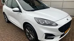 Gebruikt 2023 Ford Kuga ST-Line SUV | € 26.650 (Eerlijke prijs)