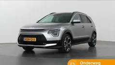 Grijs Gebruikt 2024 Kia Niro SUV | € 37.435 (Eerlijke prijs)
