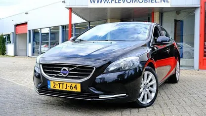 Occasion Volvo V40 Momentum 180 PK (132 kW) 2014 Stationwagen