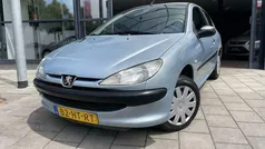 Gebruikt 2001 Peugeot 206 Hatchback | € 1.495 (Eerlijke prijs)