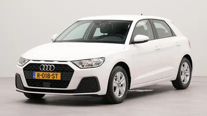 Wit Gebruikt 2022 Audi A1 Sportback Proline Hatchback | € 20.950 (Eerlijke prijs)