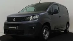 Grijs Gebruikt 2023 Peugeot Partner S MPV | € 15.325 (Eerlijke prijs)