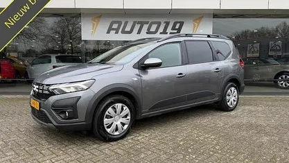 Gebruikt 2023 Dacia Jogger Expression MPV | € 16.919 (Eerlijke prijs)