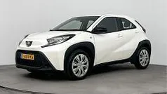 Wit Gebruikt 2023 Toyota Aygo Play Hatchback | € 18.495 (Goede deal)