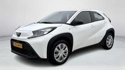 Wit Occasion 2026 Toyota Aygo X Play SUV | € 17.445 (Eerlijke prijs)