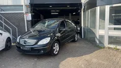 Zwart Gebruikt 2007 Mercedes B150 MPV | € 2.999 (Goede deal)