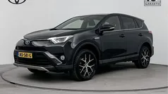 Gebruikt 2017 Toyota RAV4 Sport SUV | € 22.945 (Eerlijke prijs)