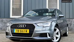 Grijs, metallic lak Occasion 2018 Audi A3 Sport Sedan | € 16.950 (Eerlijke prijs)