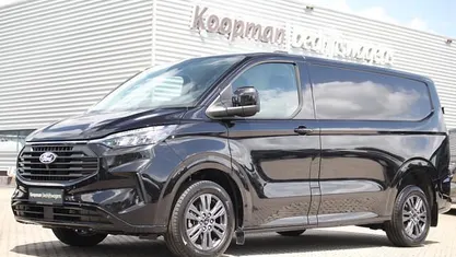 Wit Nieuw 2026 Ford E-Transit Limited Van | € 39.950 (Super prijs)