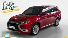 Red diamond m Gebruikt 2020 Mitsubishi Outlander P-HEV Instyle SUV | € 24.945 (Eerlijke prijs)
