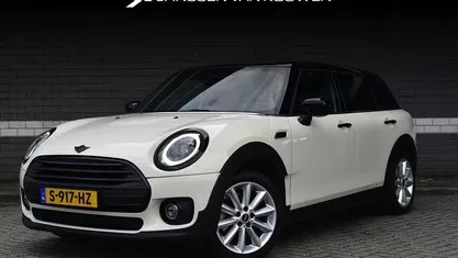 Wit Gebruikt 2023 Mini Cooper Clubman Classic Stationwagen | € 24.885 (Eerlijke prijs)