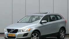 Grijs, metallic lak Gebruikt 2011 Volvo XC60 Summum SUV | € 16.999 (Eerlijke prijs)