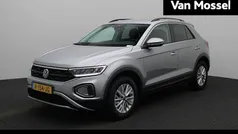 Grijs Gebruikt 2022 VW T-Roc Life SUV | € 27.700 (Eerlijke prijs)